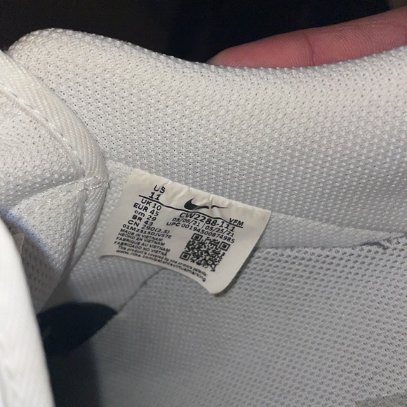 Used Size 11 Air Force 1s Only Worn Once Has crease protectors already - Picture 3 of 5